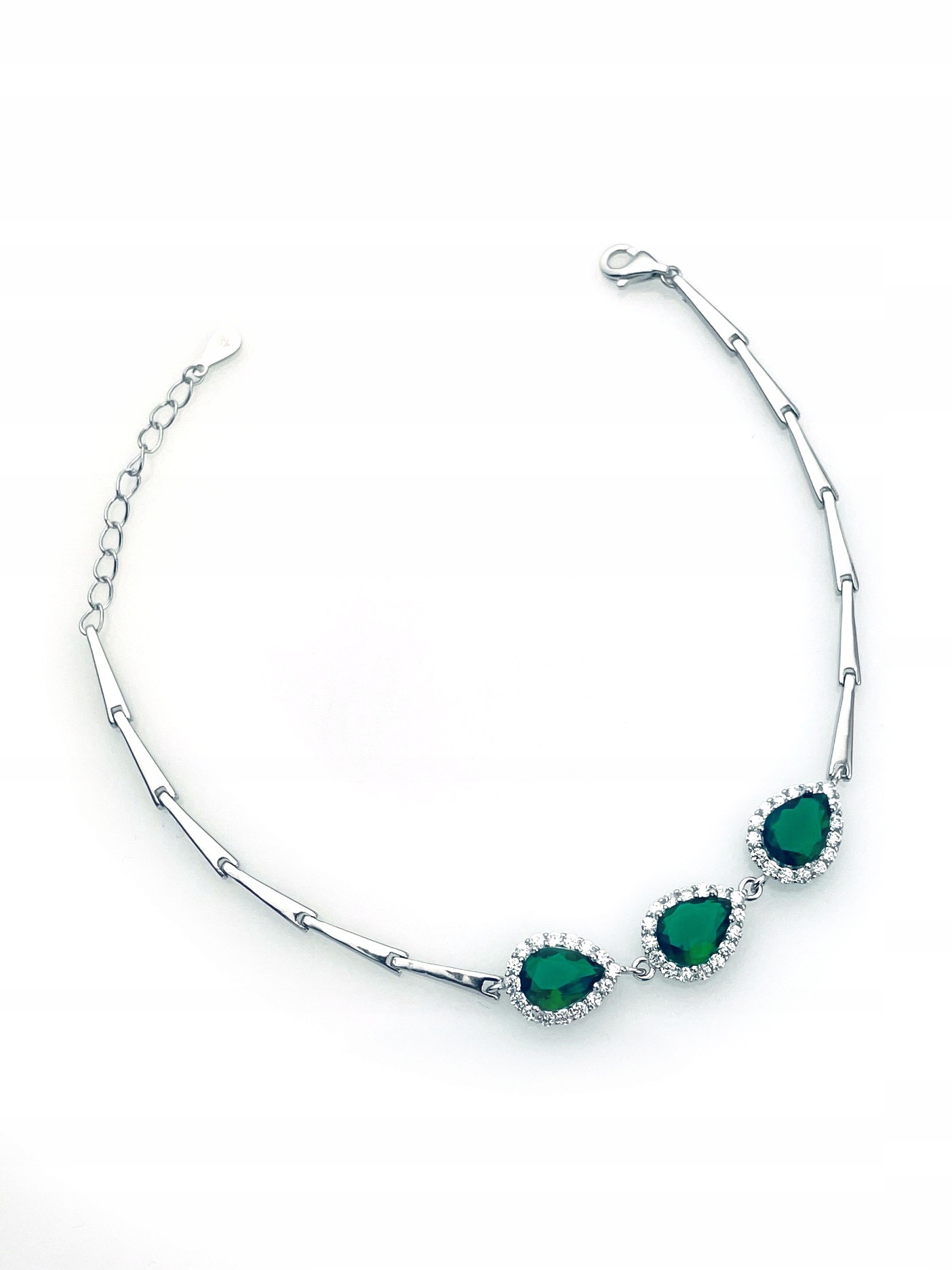 Stříbrný náramek se zirkony a kapkami, lahvově zelená zeleň barva