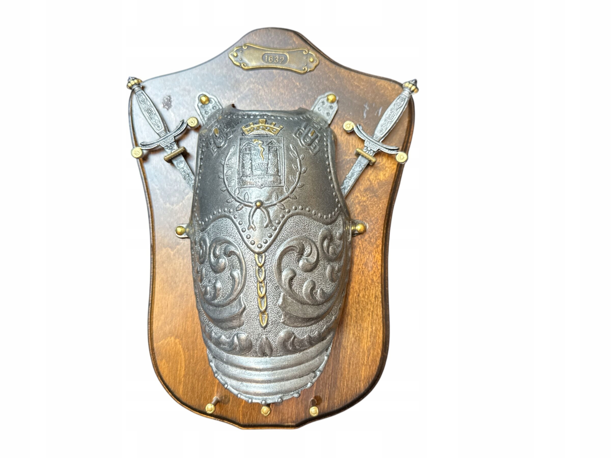 Krásná rytířská panoplia s držáky na klíče AG39/A.01