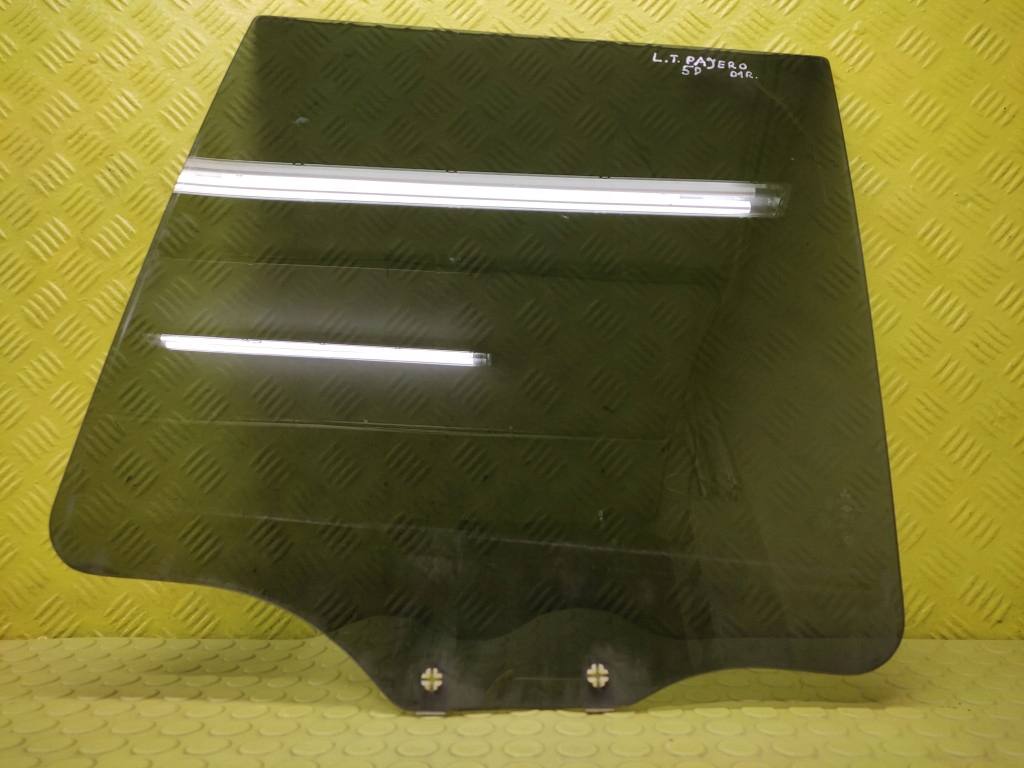 MITSUBISHI PAJERO 3 window door left rear part
