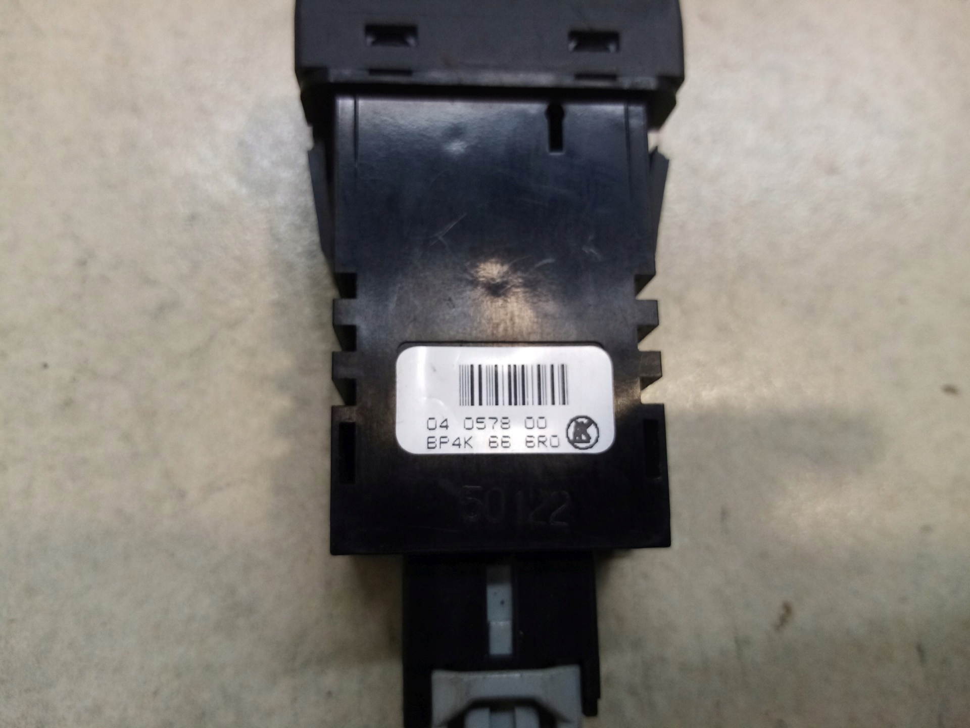 switch lighting of the dashboard MAZDA 3 1.6 TDCI