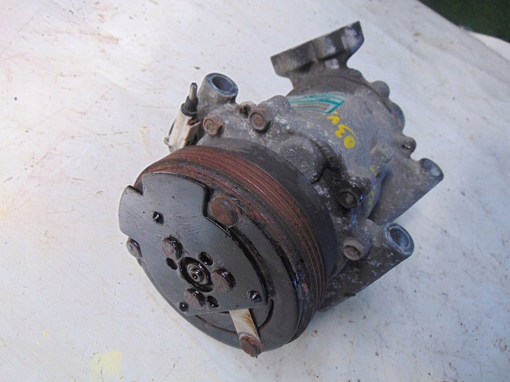 RENAULT CLIO II 1.2 03r SPRĘŻARKA KLIMATYZACJI Producent części Renault OE