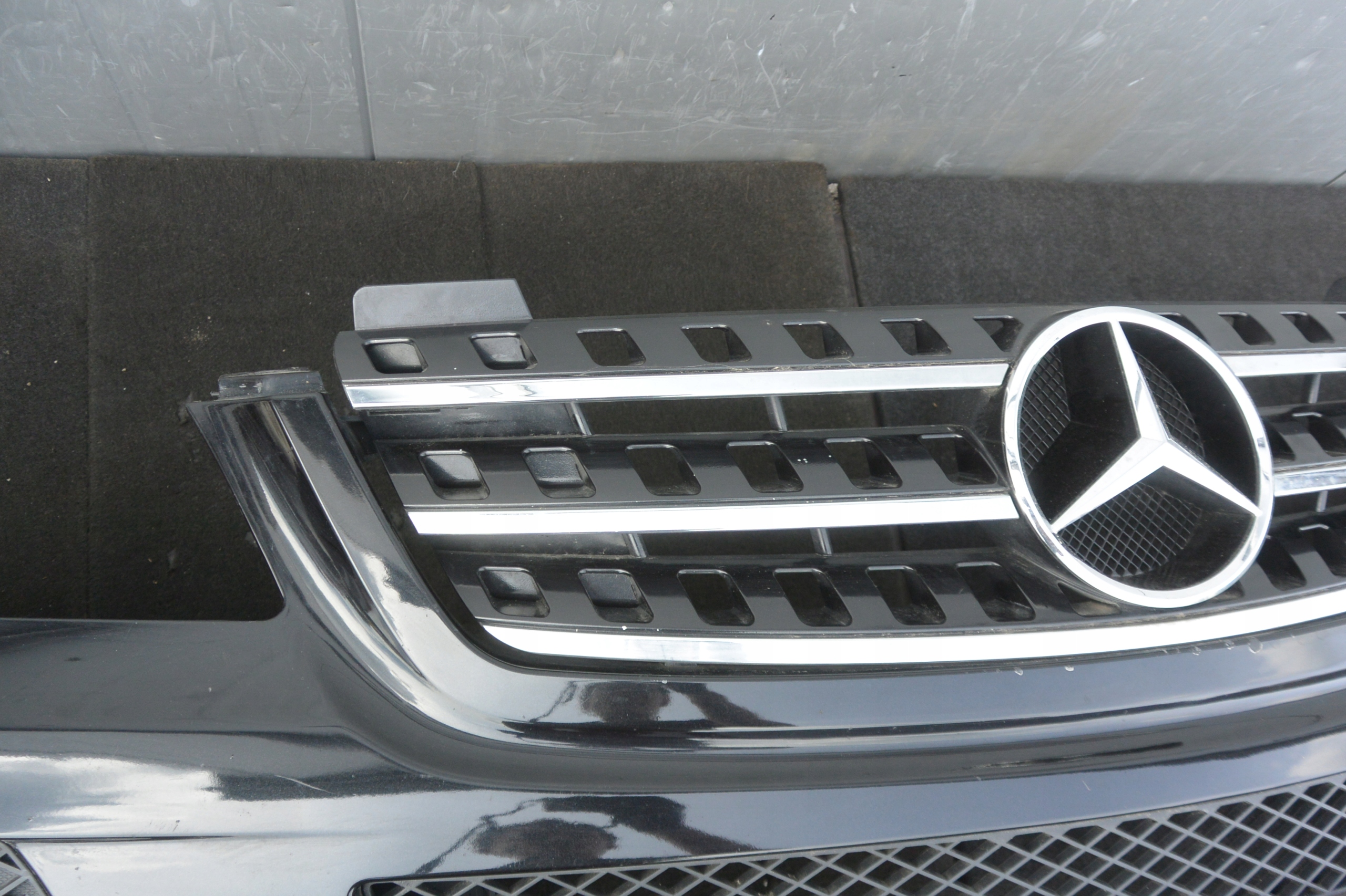 MERCEDES ML W164 bumper grill front 05-09 197 KPL PDC H7