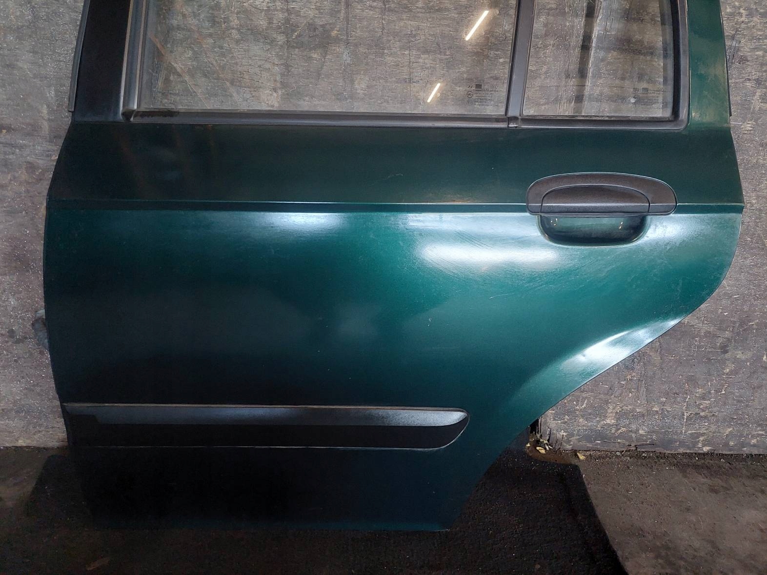 door complete left rear part HYUNDAI GETZ and HB 5D TI