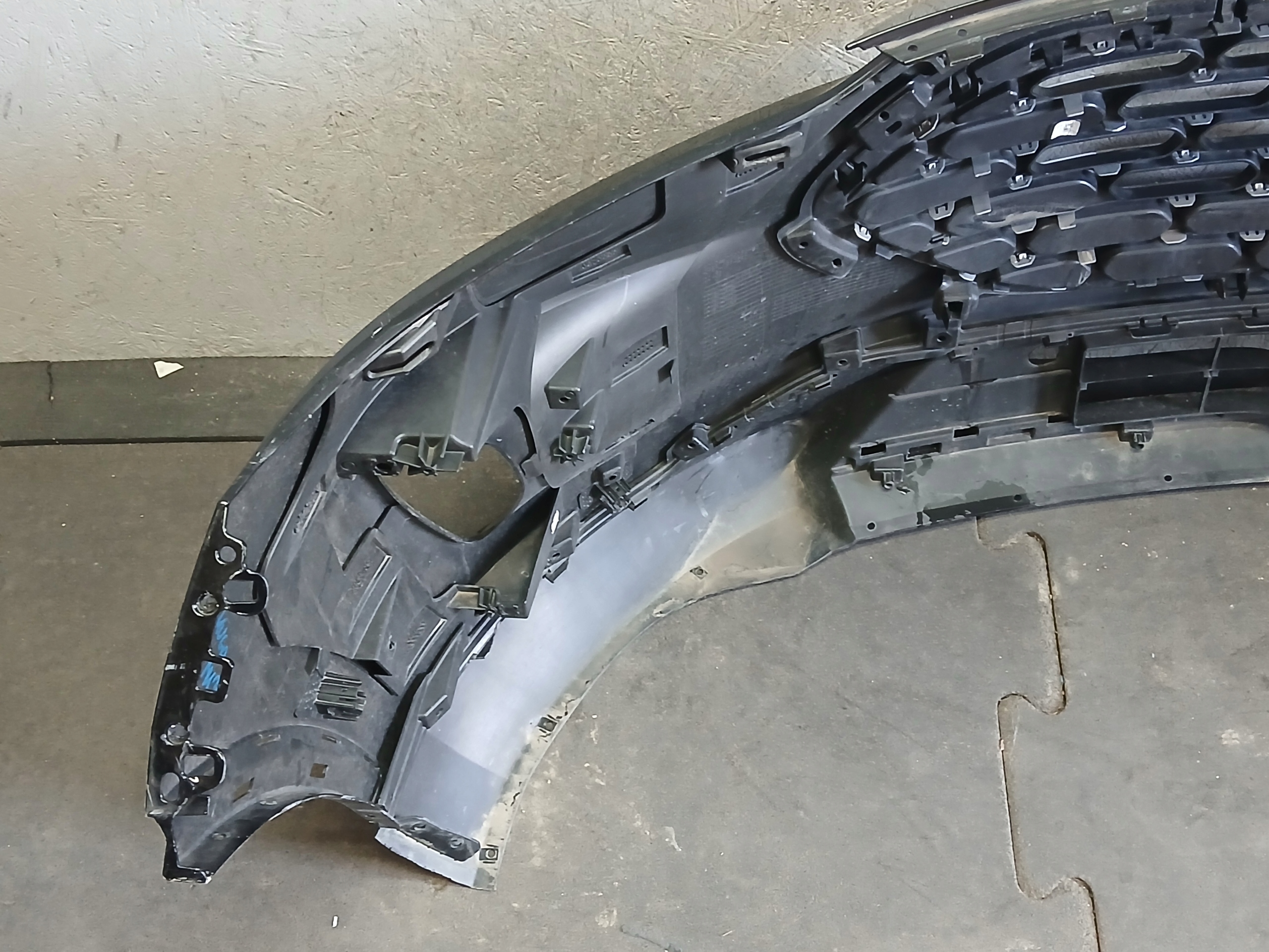 nárazník předek FORD KUGA MK3