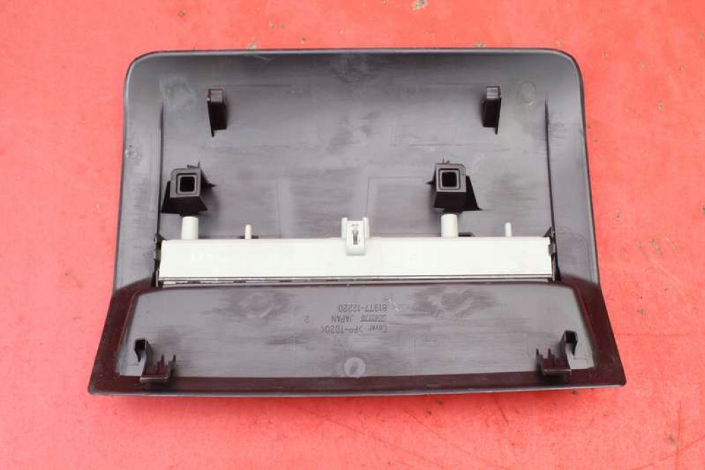 light STOPU STOP 81977-12220 TOYOTA COROLLA E21 sedan 19