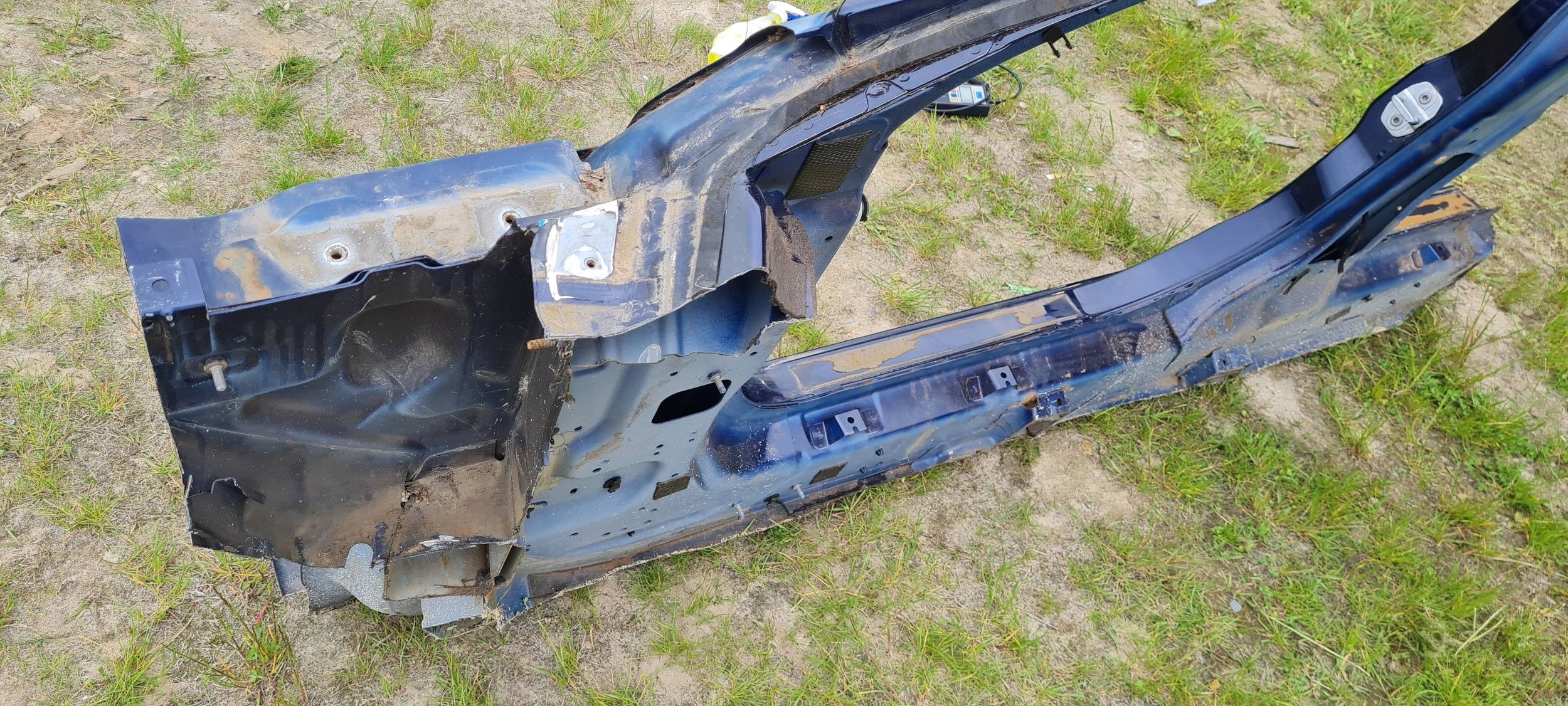 Maserati Quattroporte VI side of the threshold threshold pillar right front