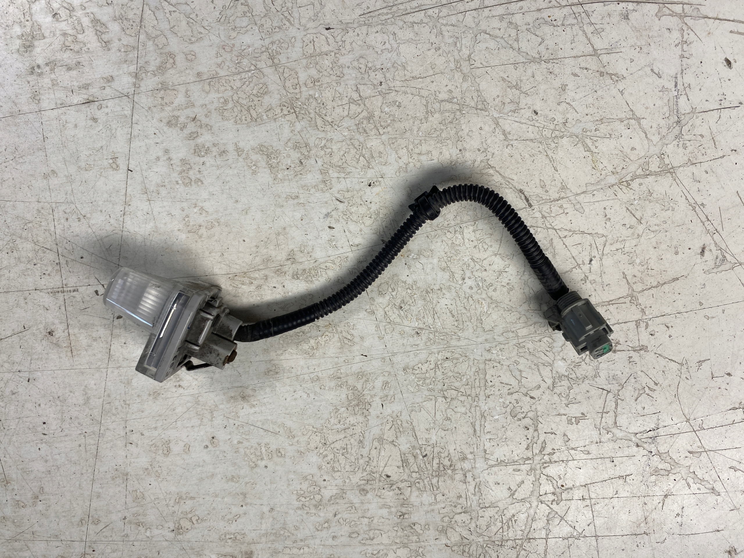 NISSAN LEAF И ЛАМПА ОСВЕЩЕНИЯ РОЗЕТКИ ЗАРЯДКИ