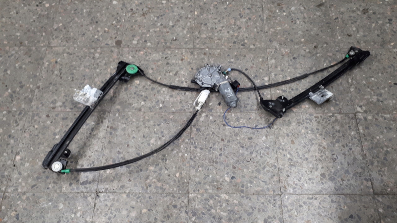 0536006101 Механізм скло правий перед Freelander