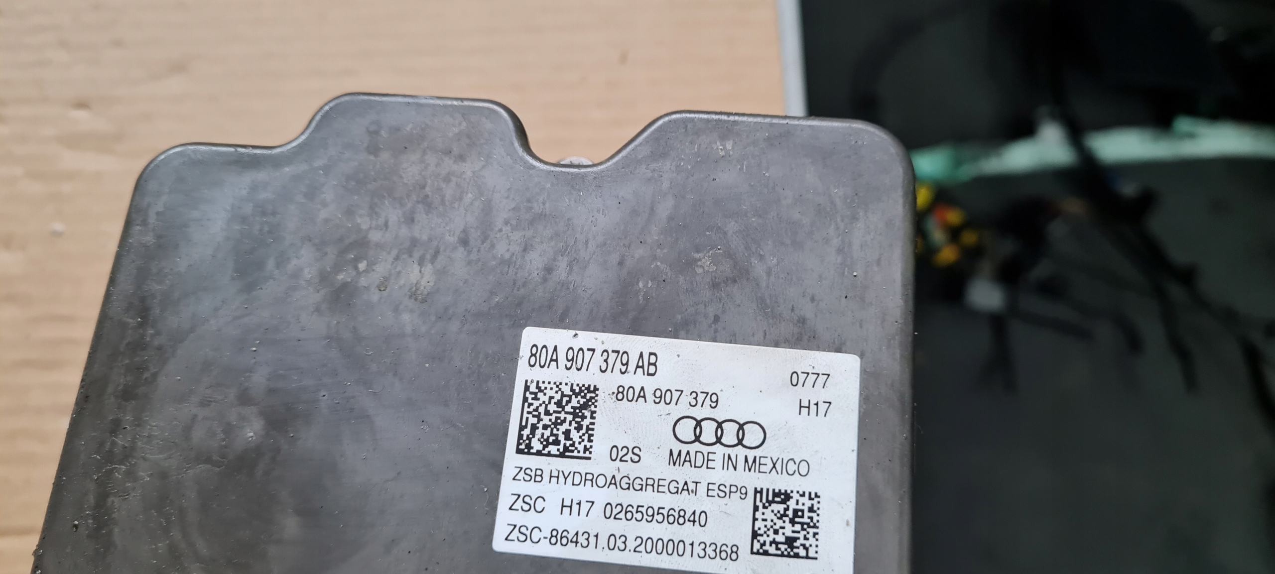 Q5 80A SQ5 brake booster ABS control unit 80A614517AB 80A907379AB