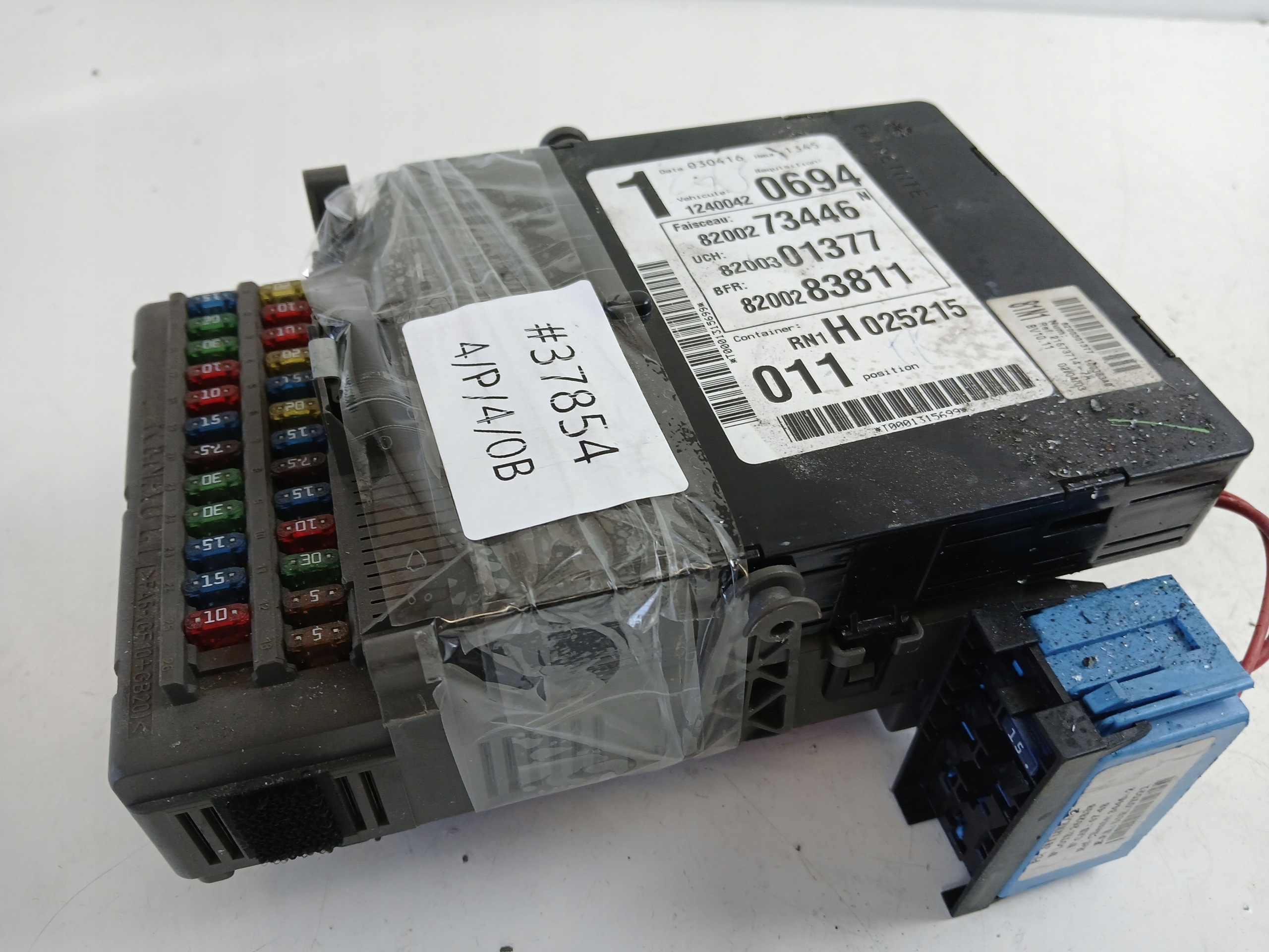 RENAULT LAGUNA II ESPACE IV Module fusibles UCH 8200301377