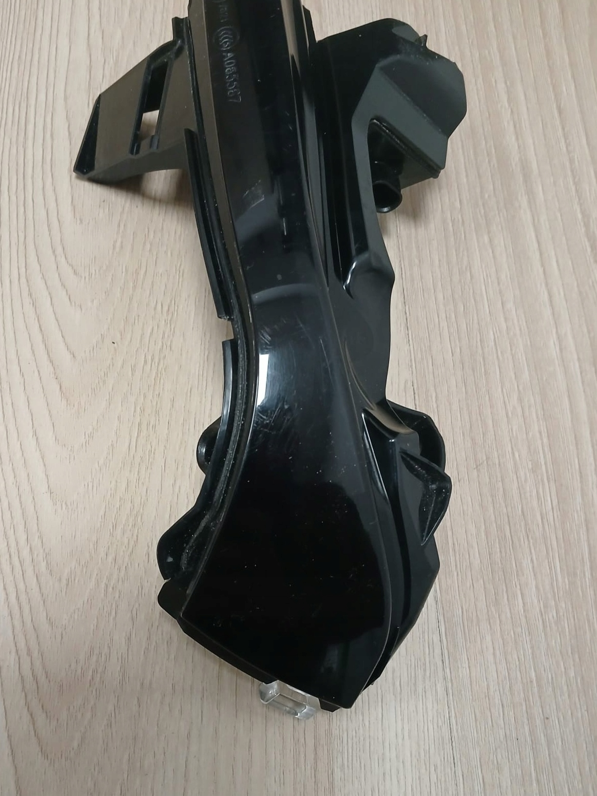 ASTON MARTIN DB 11 indicator LED of left mirrors EUROPA OE