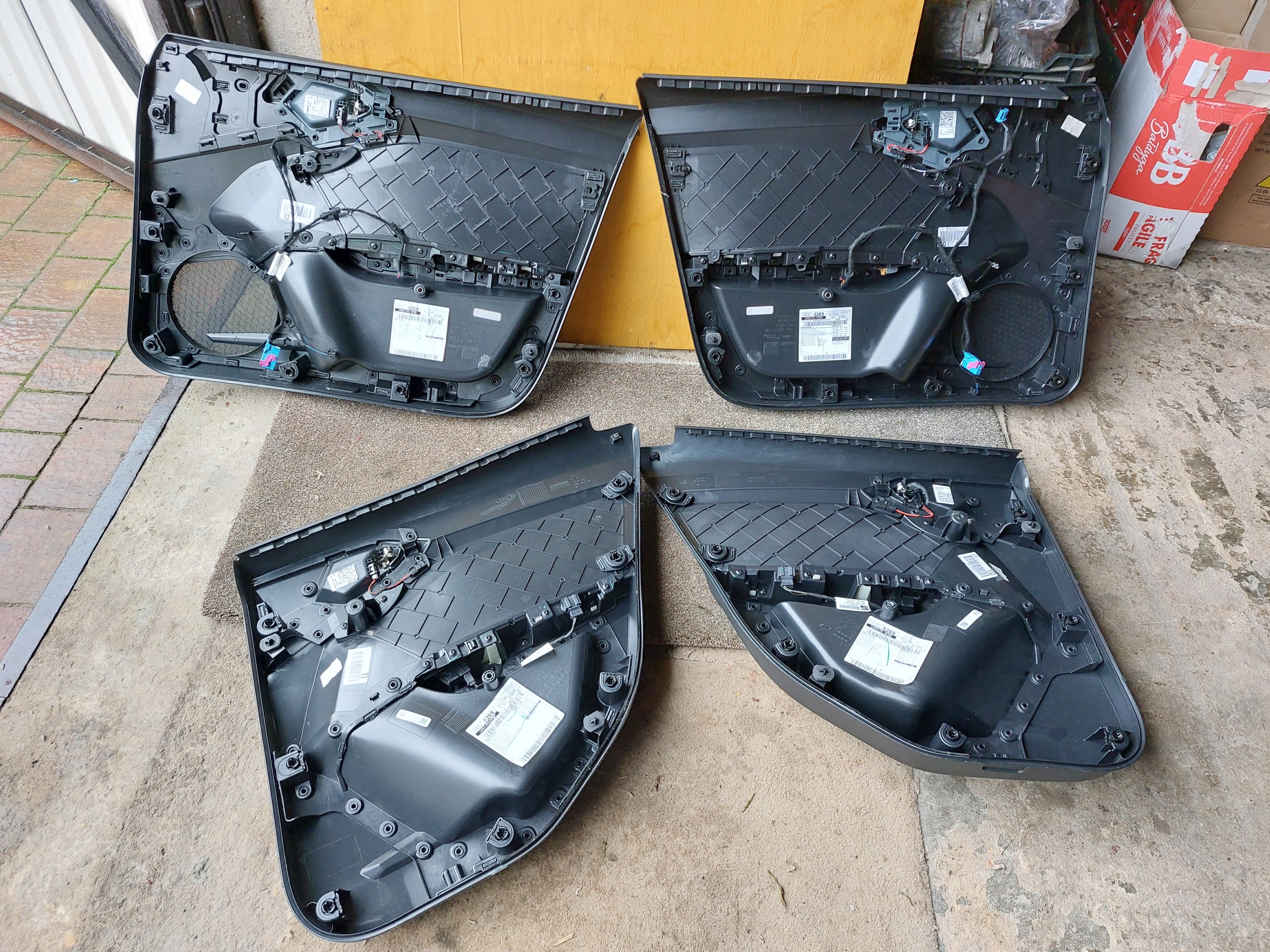 side upholstery door front rear part AUDI A1 82A 19r