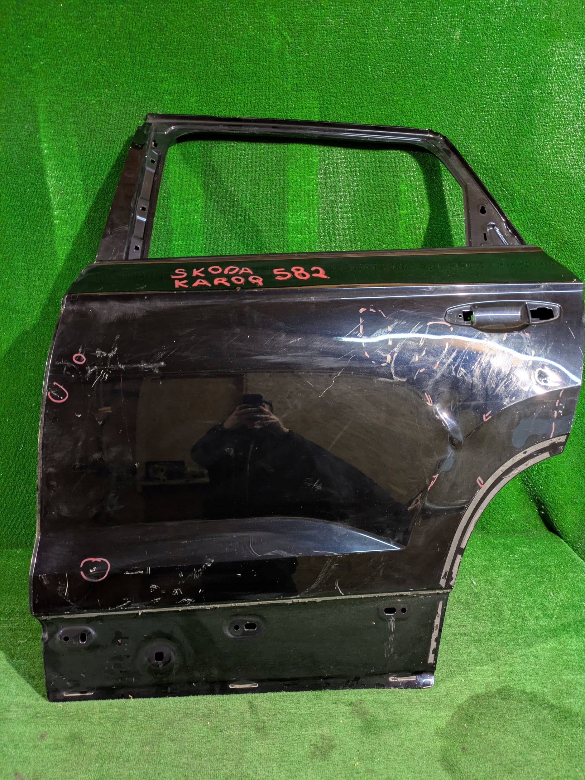 door rear. left left rear part SKODA KAROQ SEAT ATECA NR.582