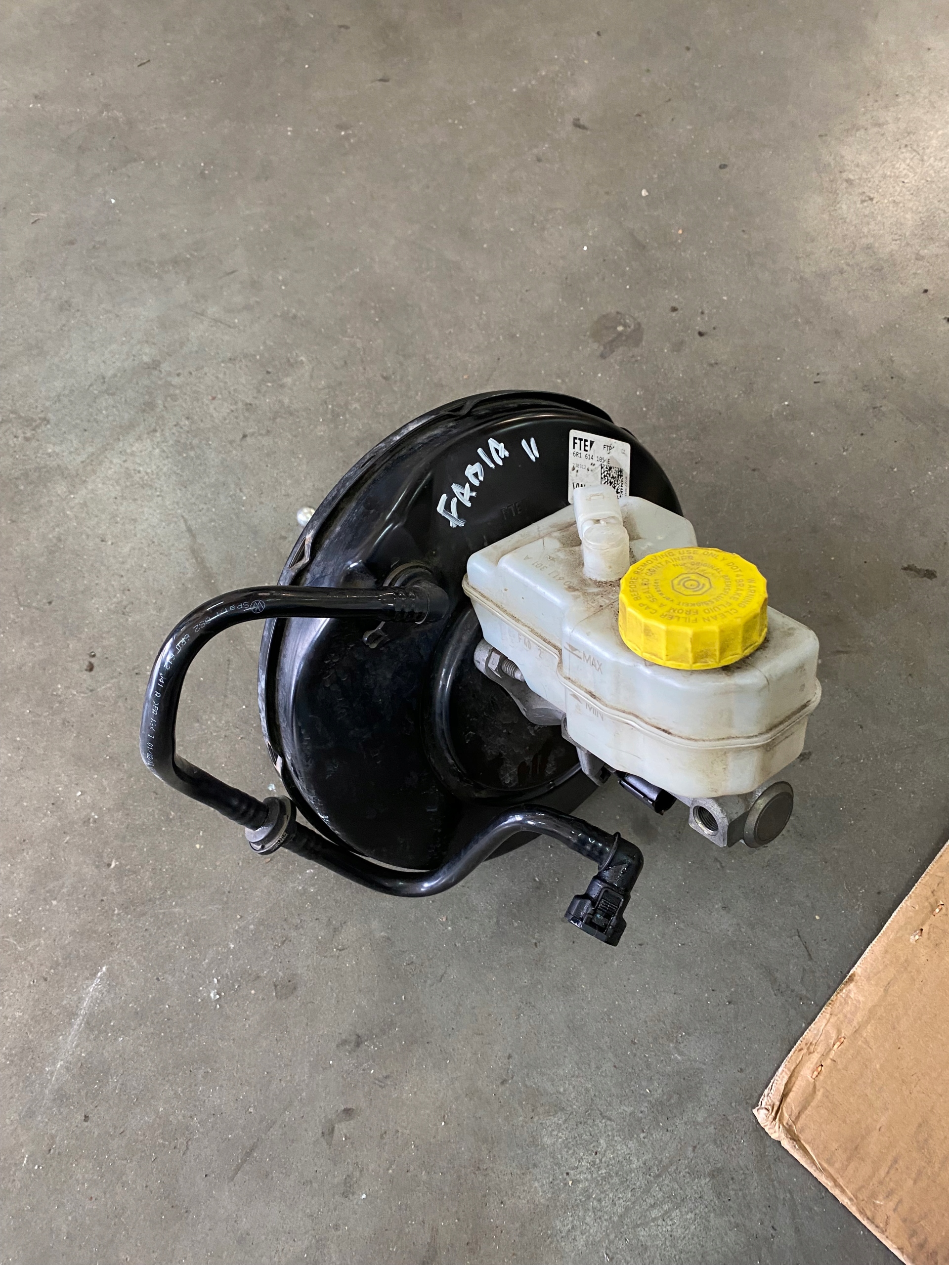 SKODA FABIA II ТОРМОЗНОЙ СЕРВОПРИВОД 6R1614105E