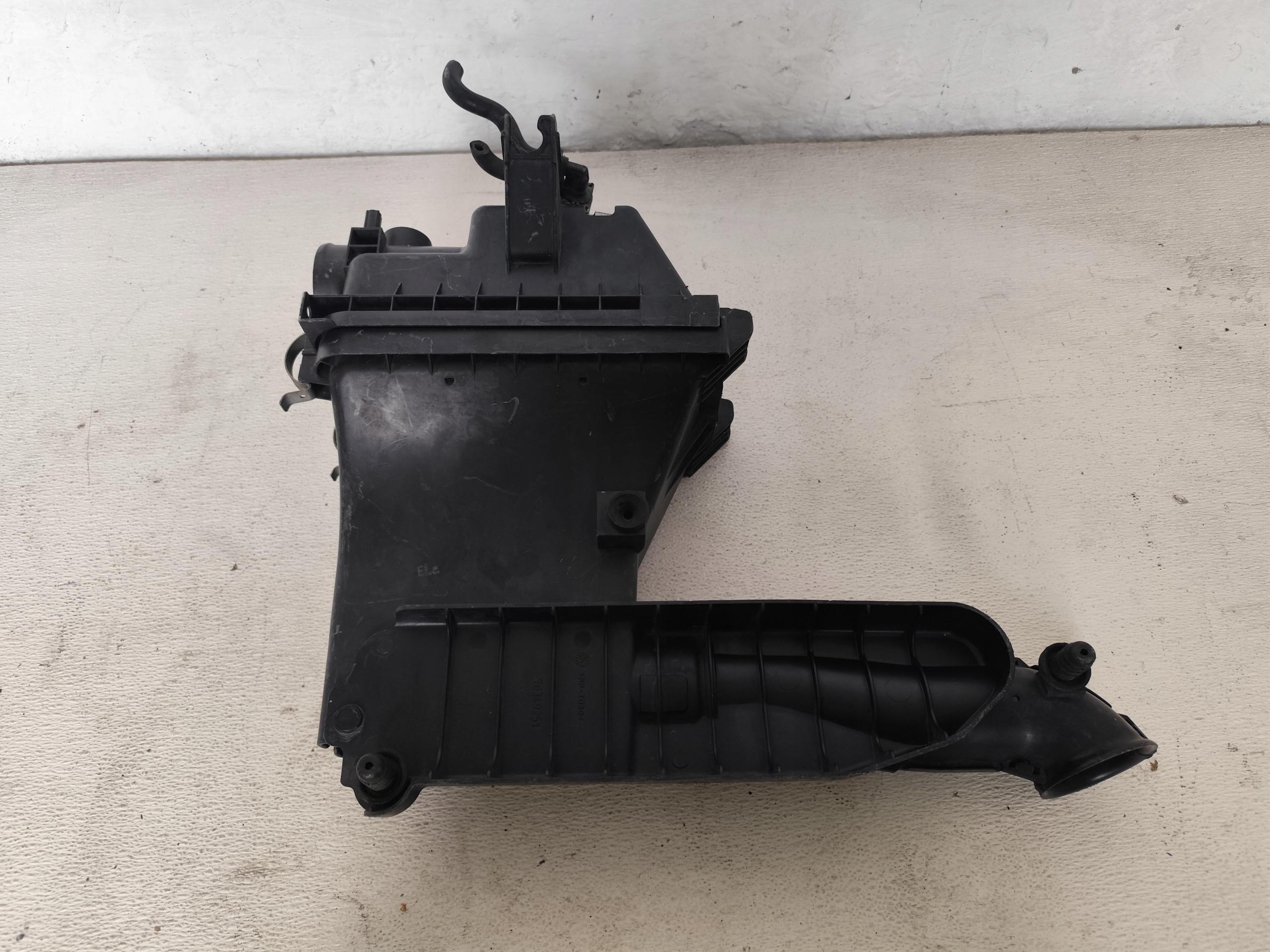 OPEL AGILA B 1.2 Gehäuse filter luft