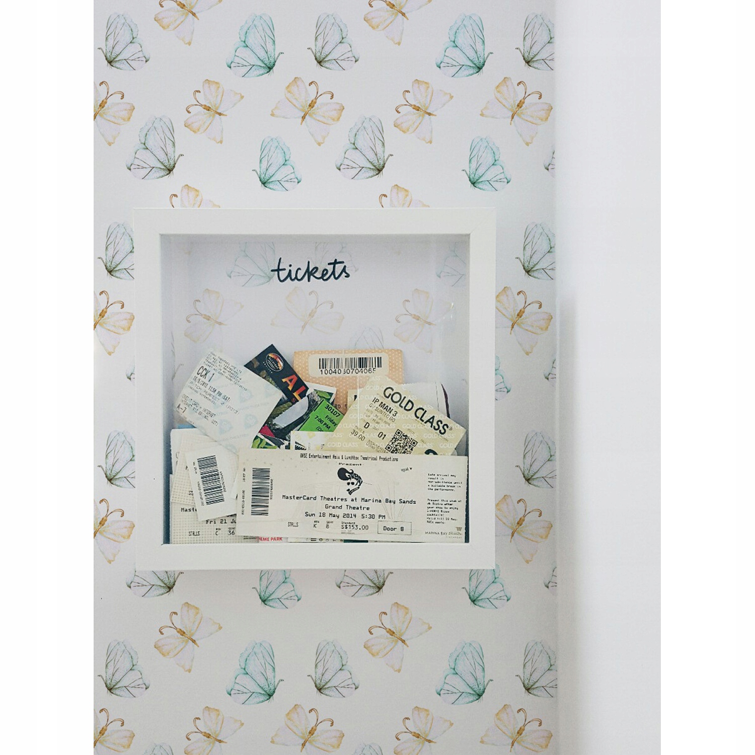 

Tapeta flizelinowa Kolorowe motyle 152x104 + klej