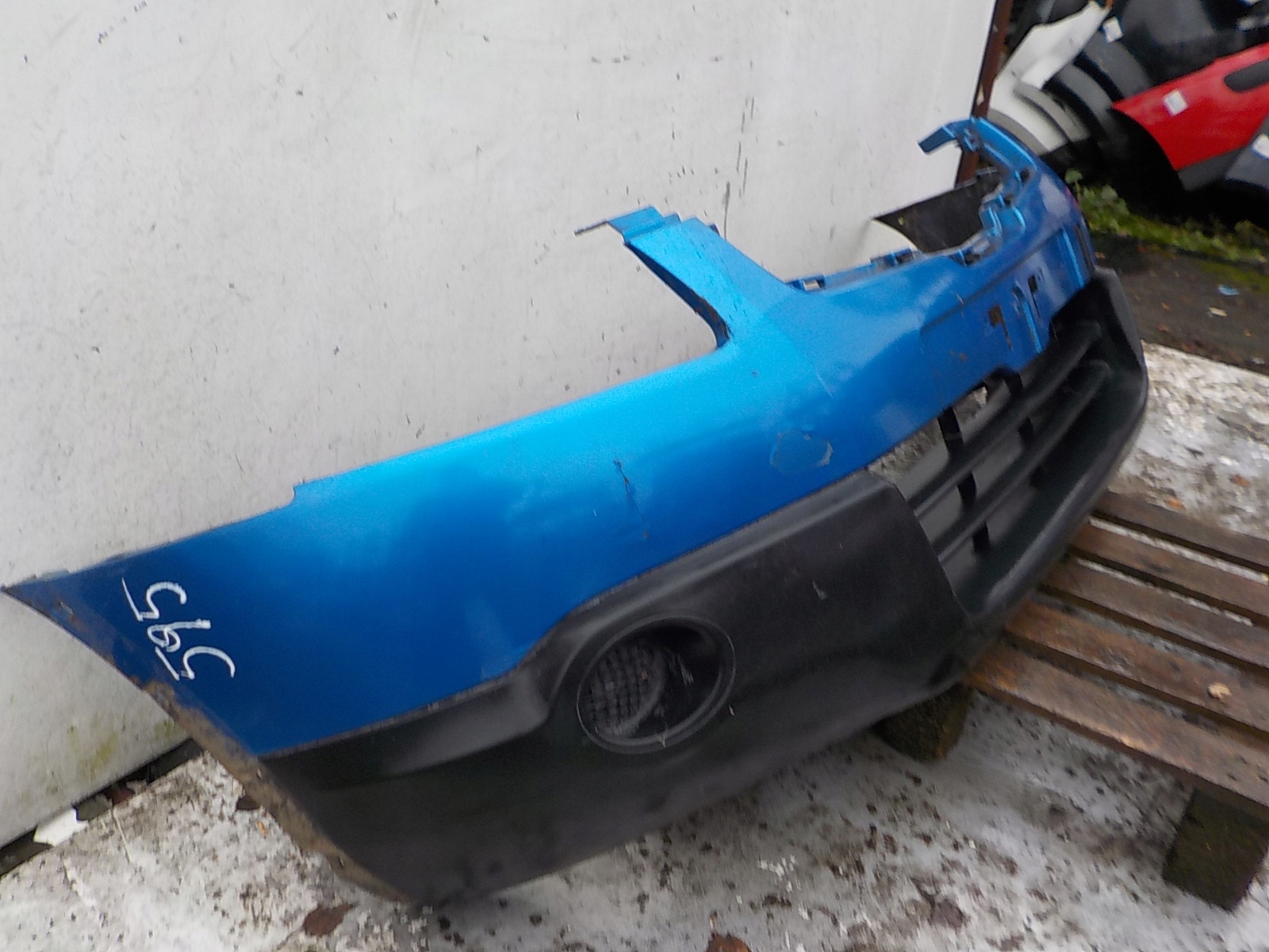 595 NISSAN QASHQAI J10 nárazník předek přední