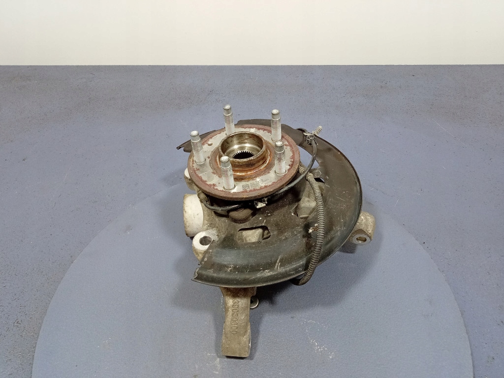 opel ASTRA V k поворотный кулак, цапфа передняя правая ступица 39030300