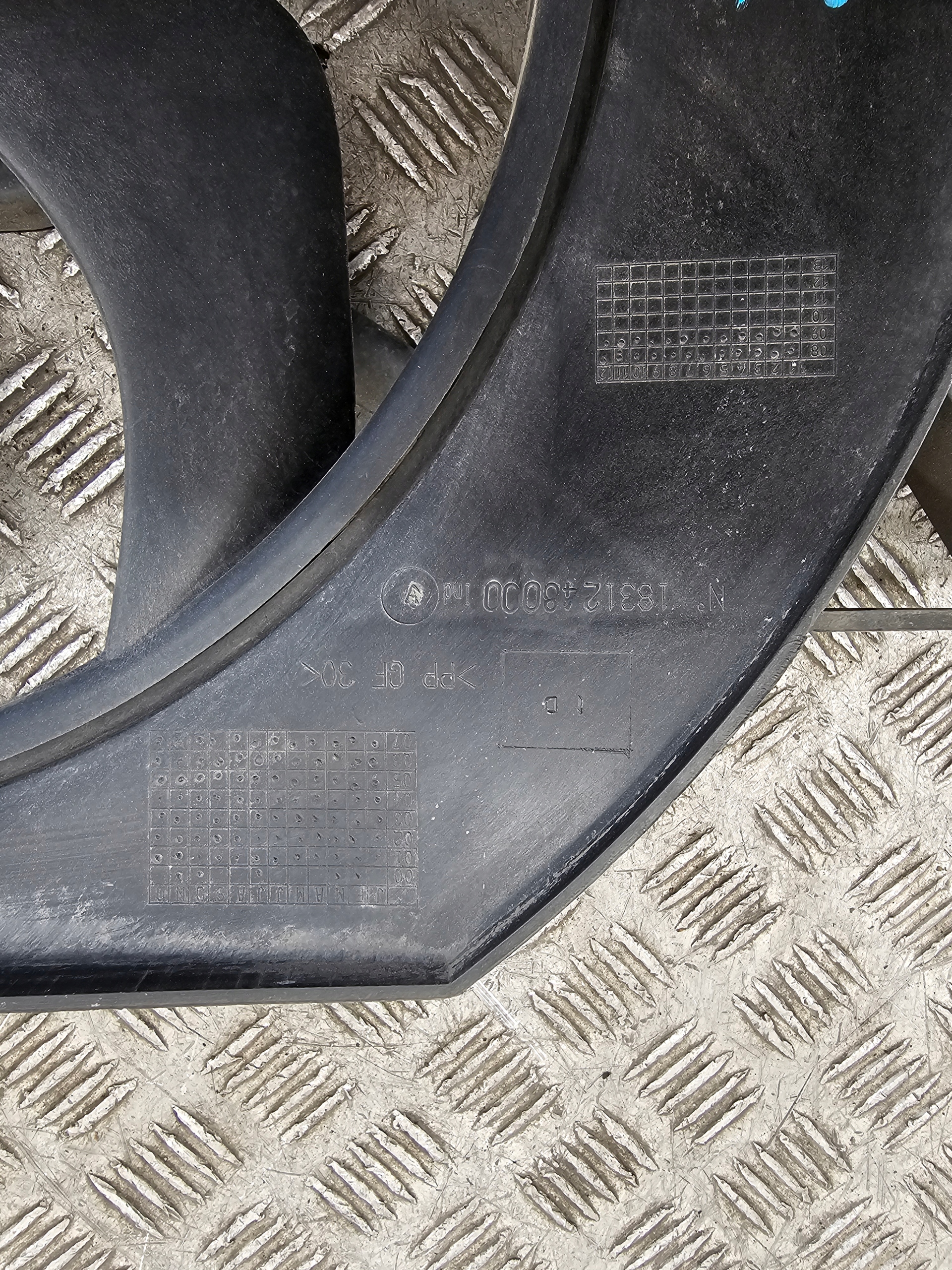 ventilátor vrtule chladiče RENAULT TRAFIC II VIVARO A 2.0 DCI 8200662037
