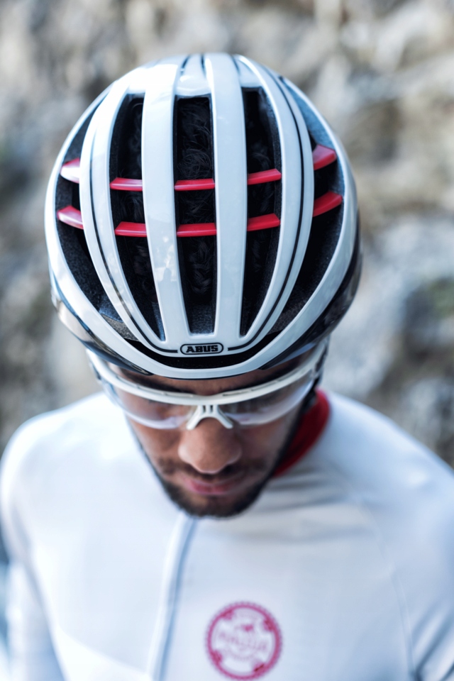 Kask Rowerowy ABUS AVENTOR M 54-58 Racing Red Rodzaj uniwersalny