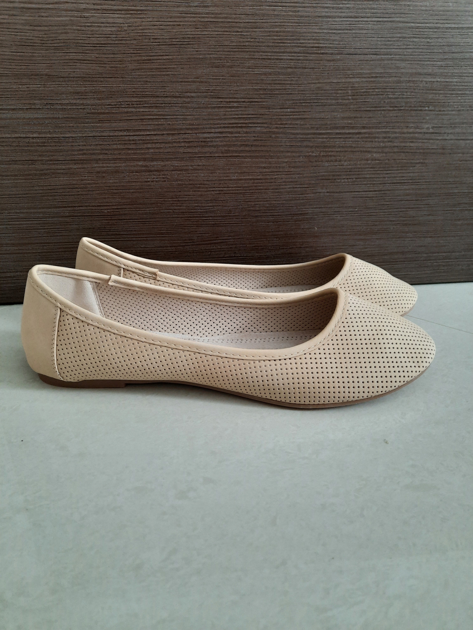 BALERINY BALERINKI BEŻ 43 SKÓRA NOWOŚĆ 27,8 CM Marka Haver