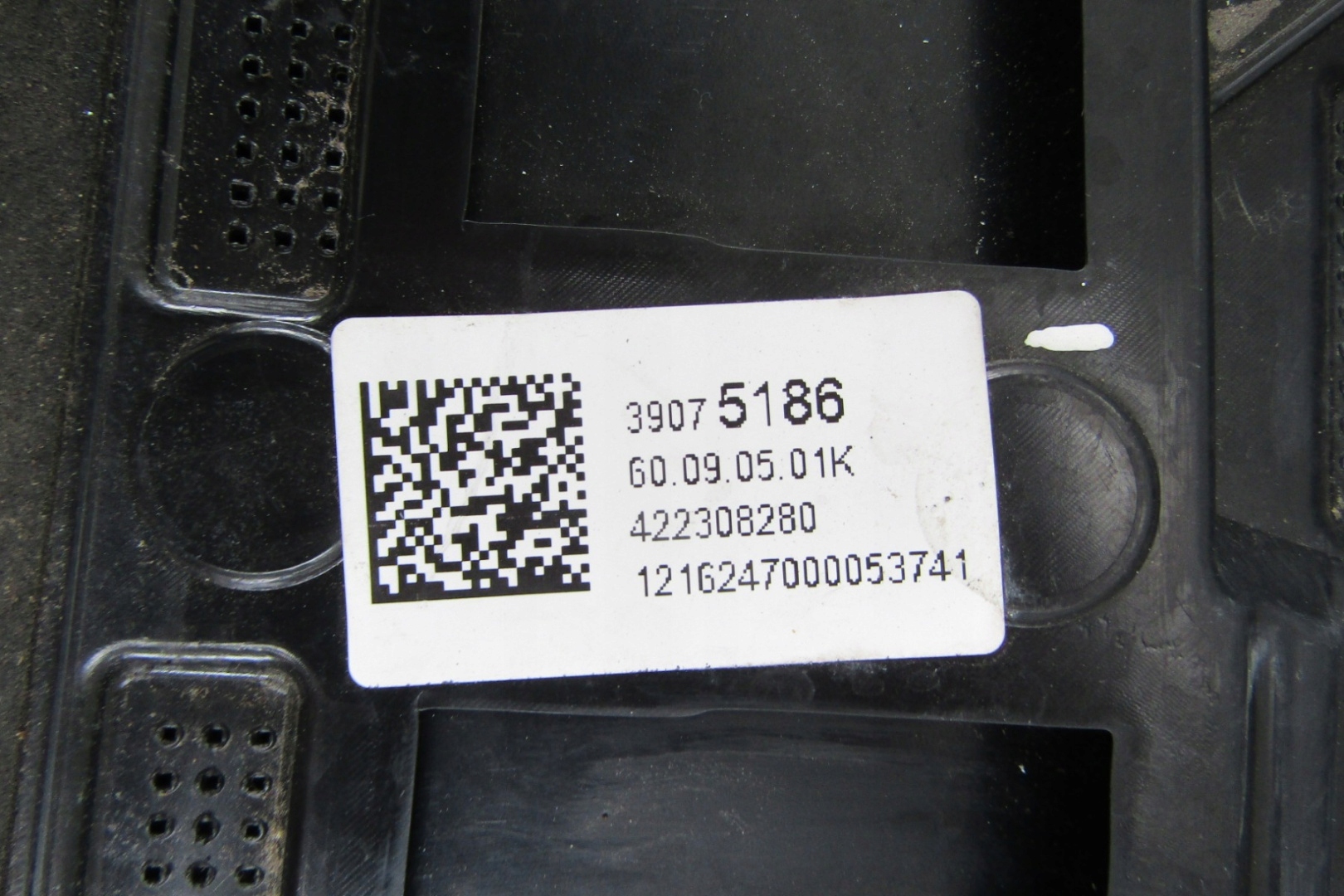 спойлер спойл крышки багажника opel ASTRA K V 15-18 HB