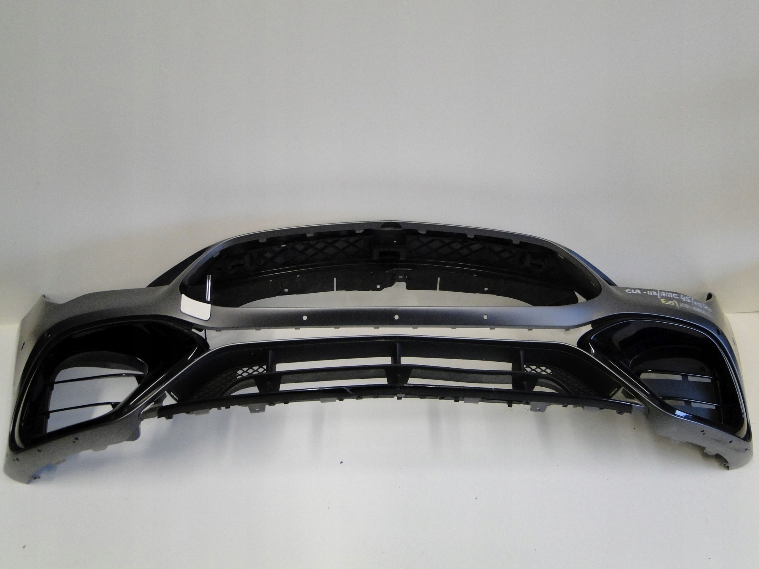 MERCEDES CLA 118 W118 ZDERZAK PRZEDNI PRZÓD 45 AMG Producent części Mercedes-Benz OE