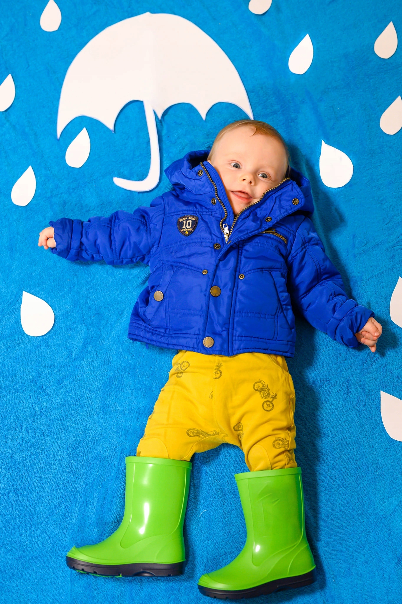 Kalosze Dziecięce na Deszcz Dla Dziecka Gumiaki Gumowce Różne Kolory Modne Bohater / Bajka brak