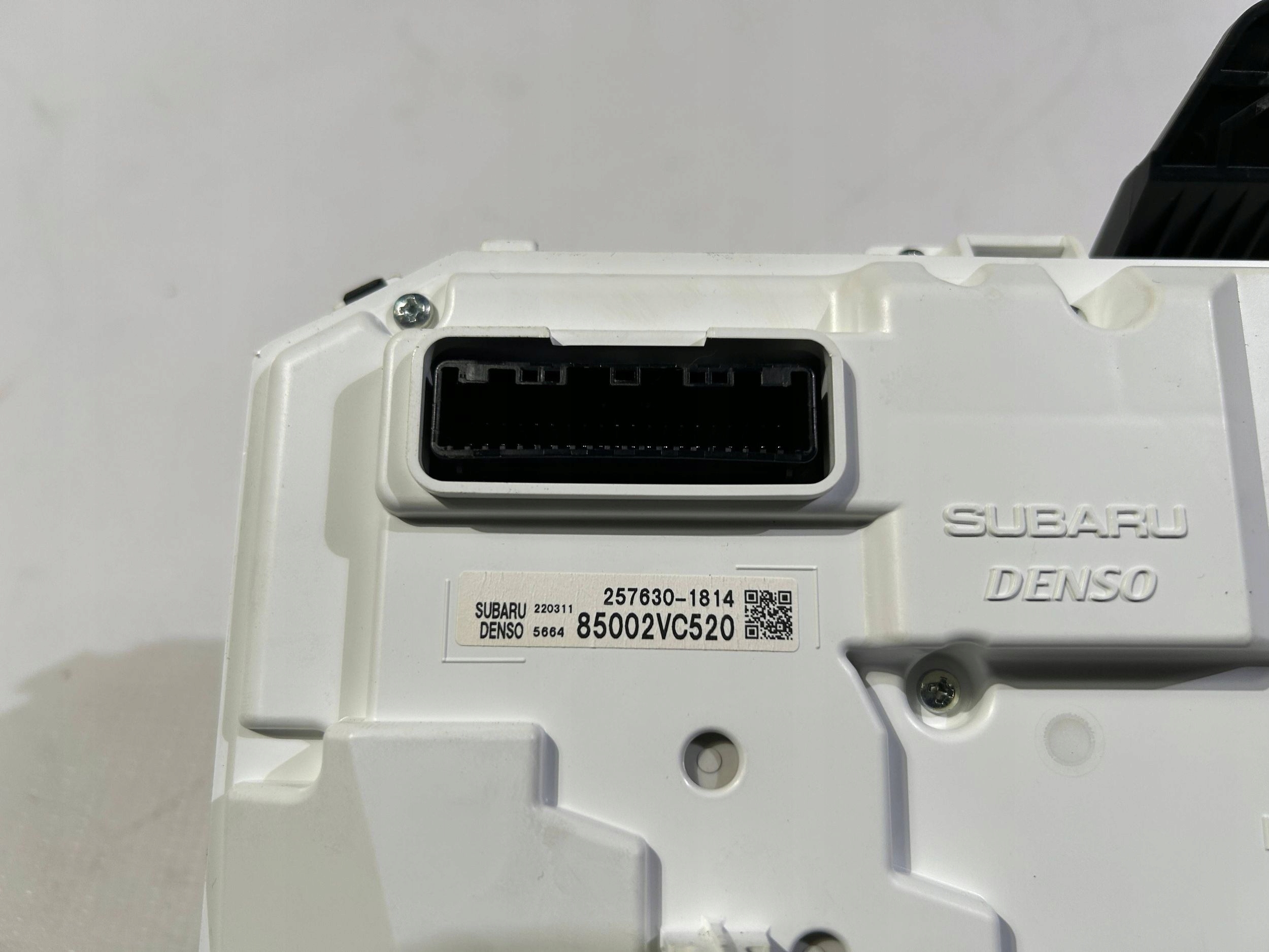 спидометр часы subaru WRX VB 2022r-