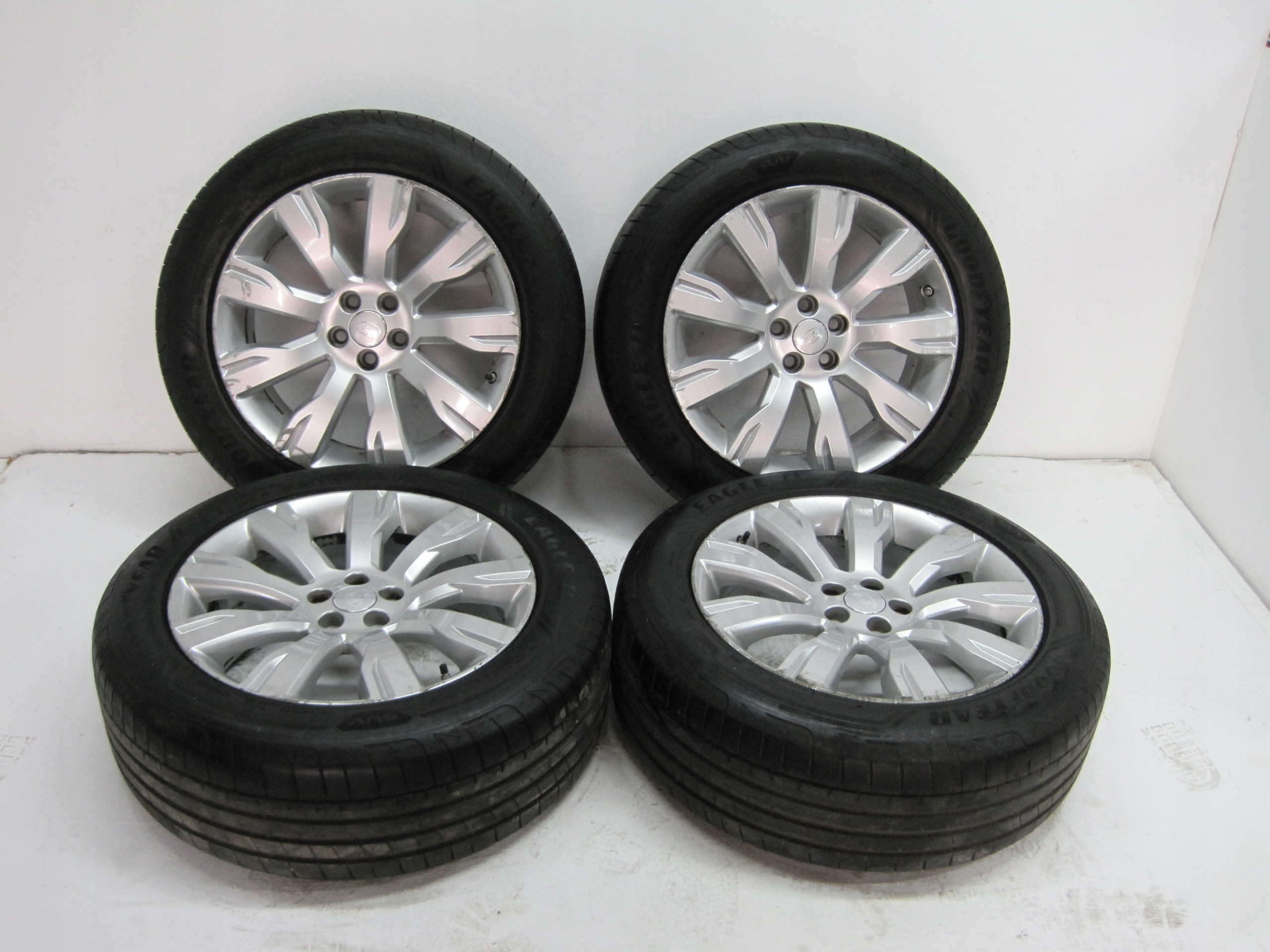 wheels discs tyres Discovery Sport R19 6MM