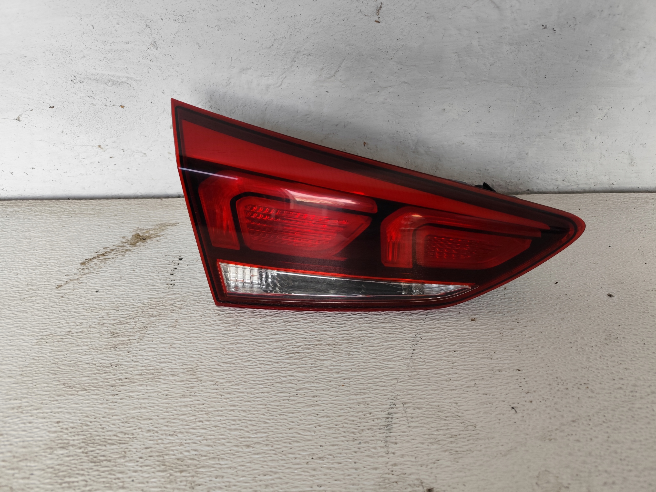 HYUNDAI I20 II 2016 COUPE 3D left light bonnet boot