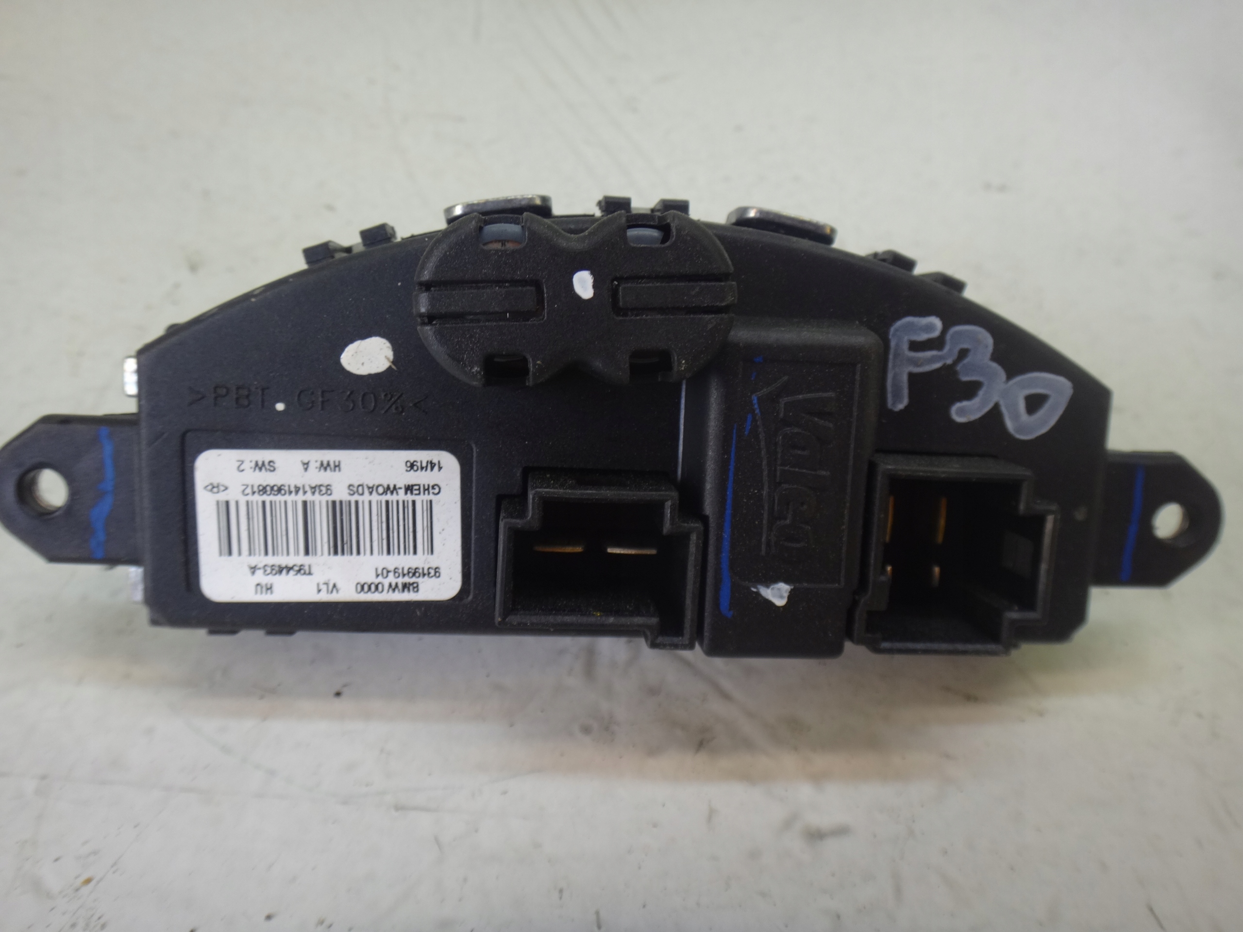 9319919 - Резистор вентилятора BMW F30