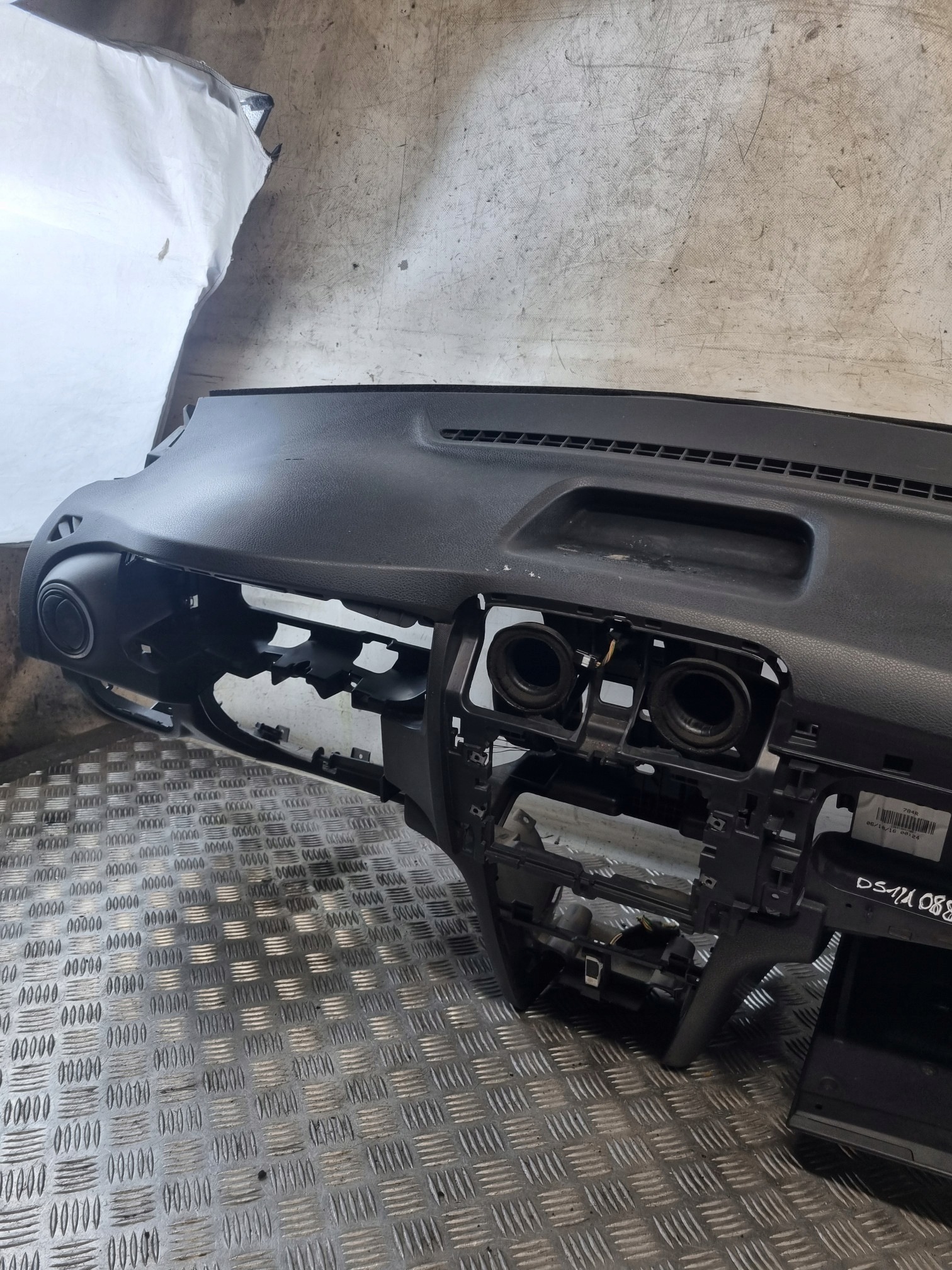 cockpit armaturenbrett DACIA LOGAN 2016