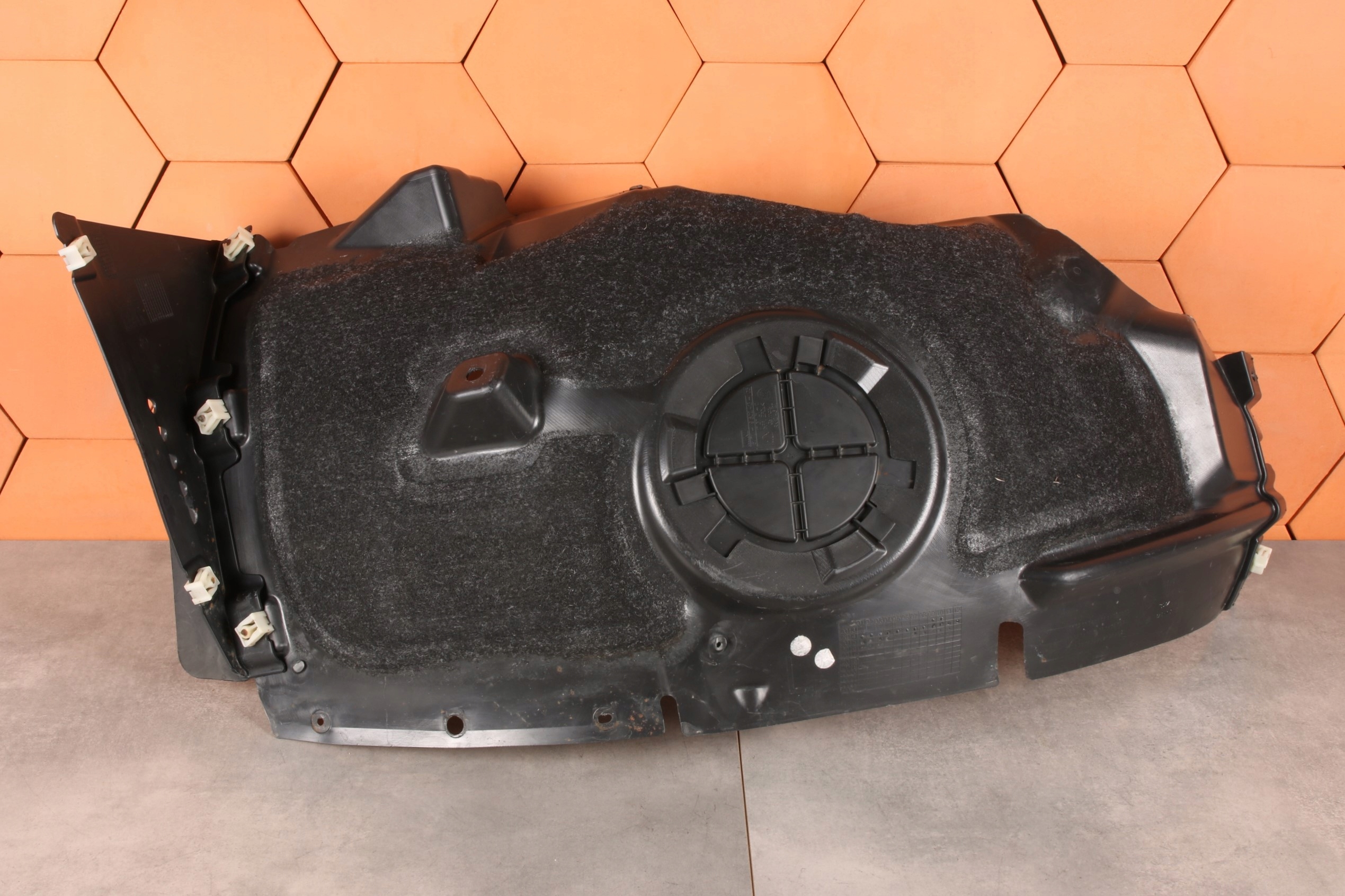 BMW i3 I01 i3 I01 LCI ORYGINALNE mudguard left front left front 7368599