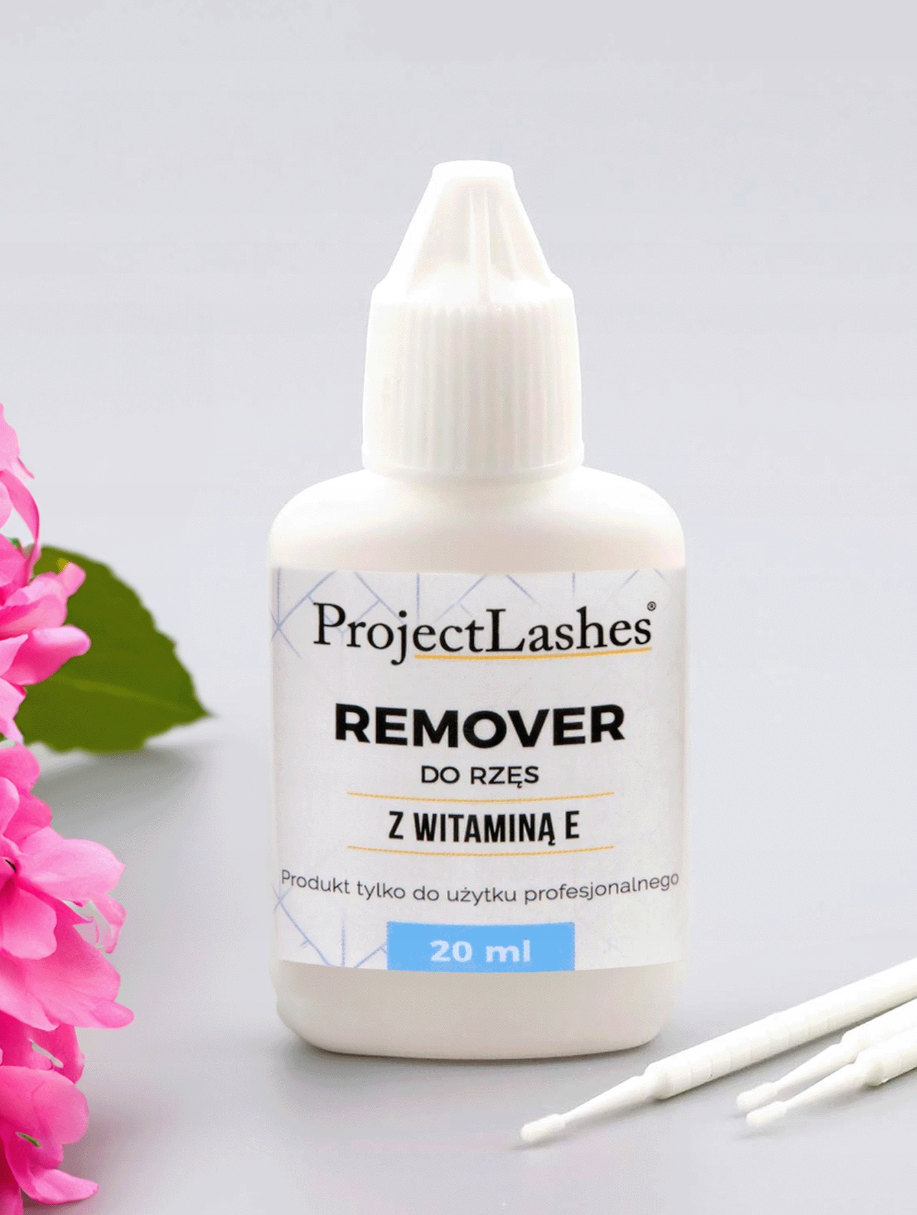 REMOVER DO USUWANIA KLEJU Z RZĘS W PŁYNIE Z WITAMINĄ E 20 ml ProjectLashes Pojemność 20 ml
