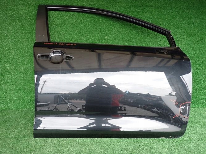 TOYOTA COROLLA E21 18- door right front front