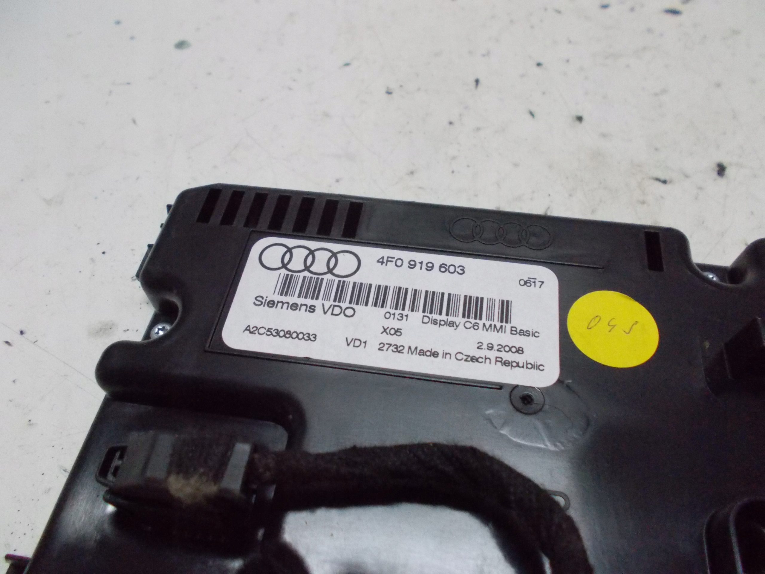 AUDI A6 C6 2.0 TFSI 08R Display 4F0919603