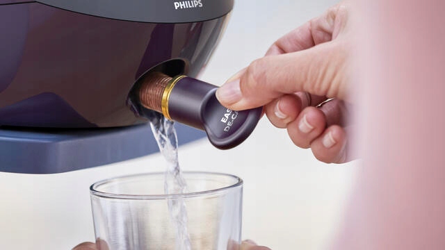 Generator pary Philips PerfectCare 8000 PSG8160/30 Waga produktu 7.4 kg