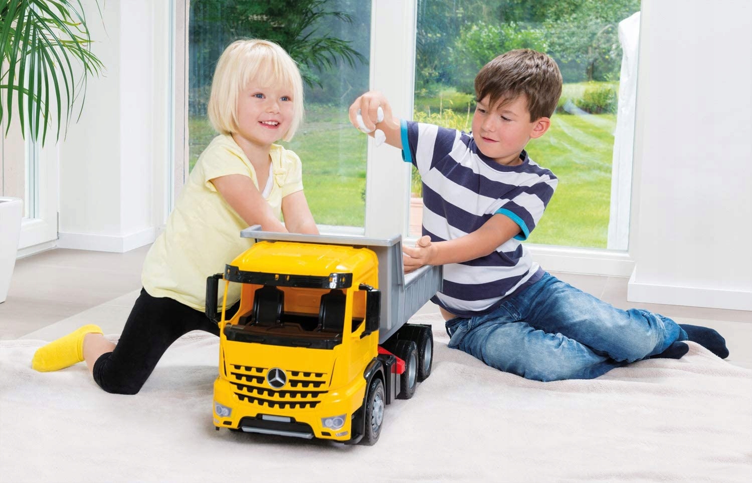 DUŻA WYWROTKA CIĘŻARÓWKA DO PIASKU KIPER MERCEDES JEŹDZIK XXL WYTRZYMAŁA Skala inna