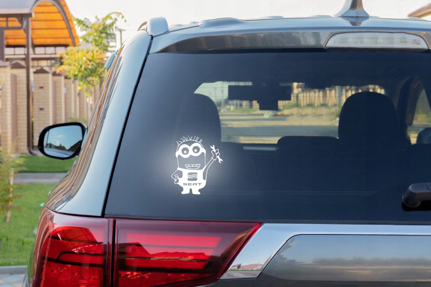 MINIONEK SEAT - Naklejka na samochód na auto - ODB Producent Inny