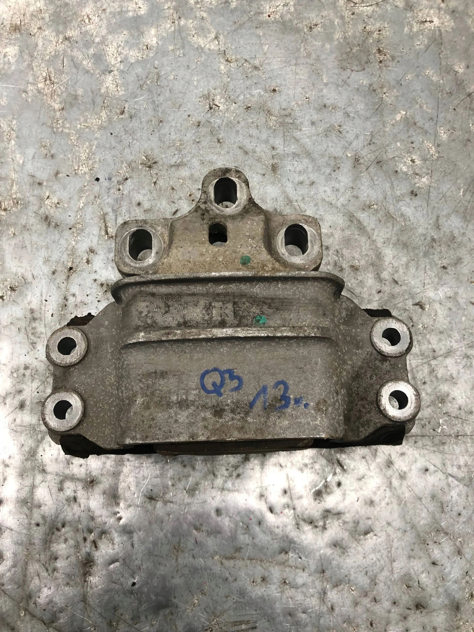 holder engine mount AUDI Q3 8U 8J0199555K