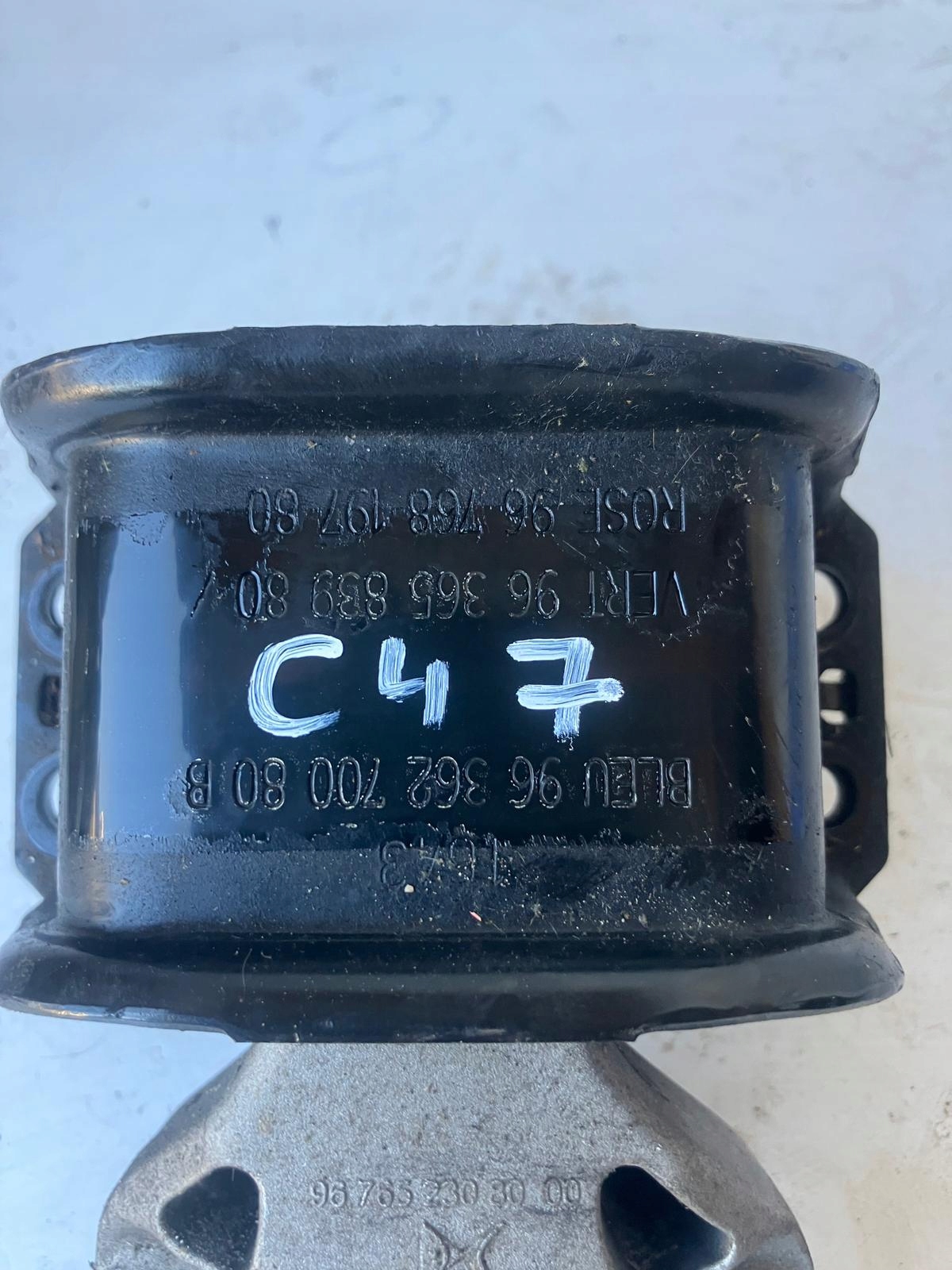 holder engine mount CITROEN C4 II B7 LIFT 1.2 THP 9676523080