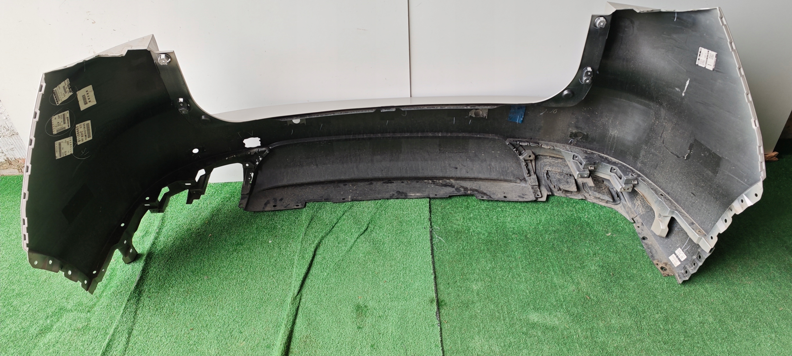 бампер задний mazda CX60
