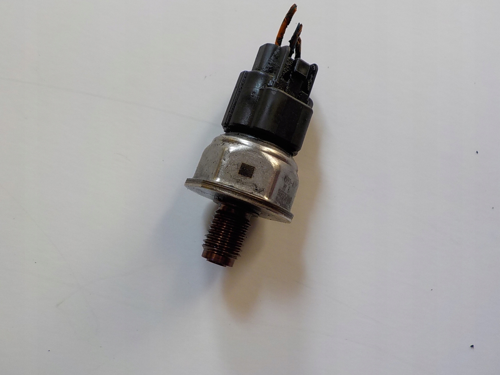 RENAULT MASTER II 2.5 DCI ORG Capteur Pression Carburant 45PP3-4