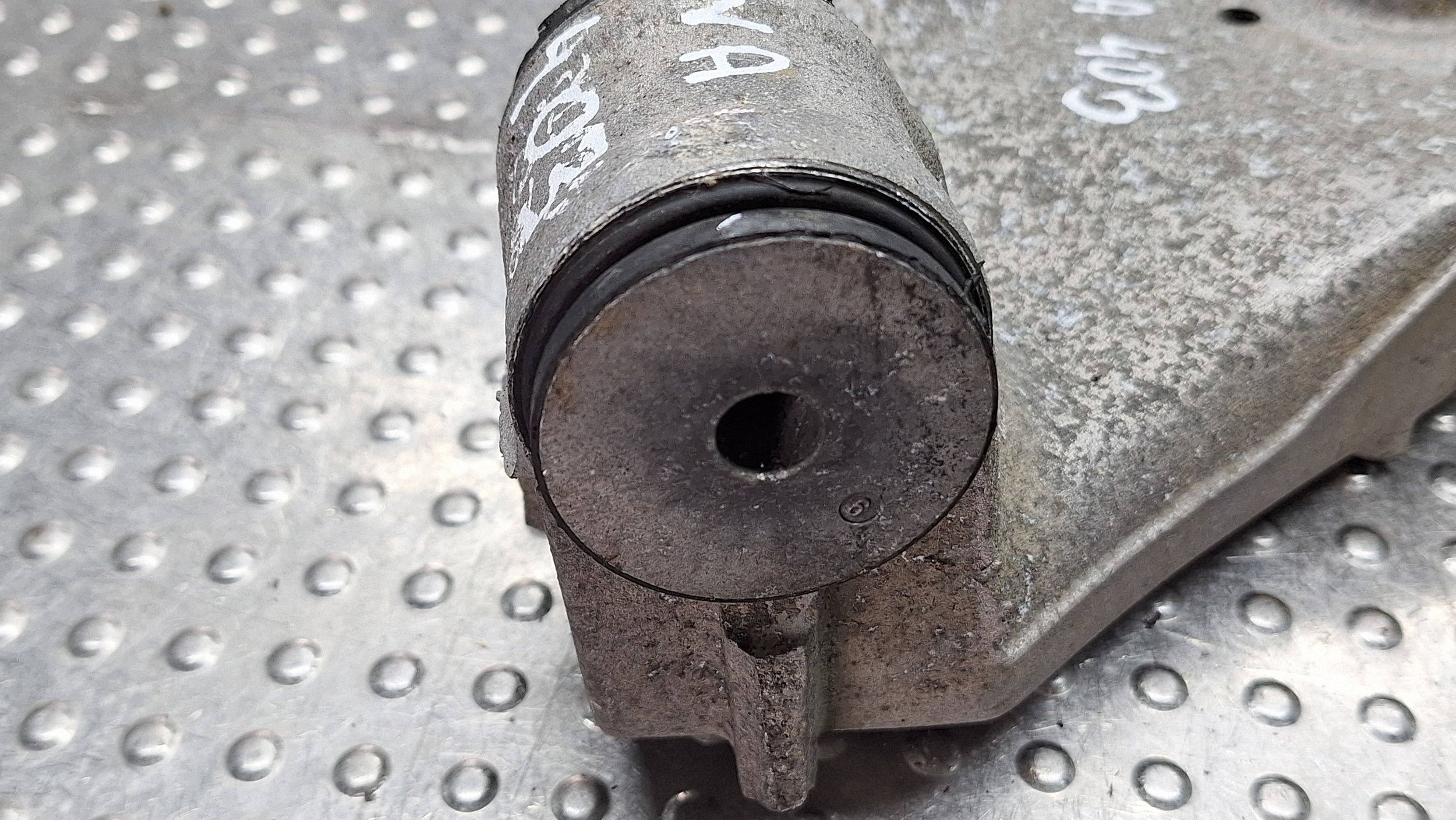 Querlenker links heck 8E0505311S AUDI A4 B6 B7