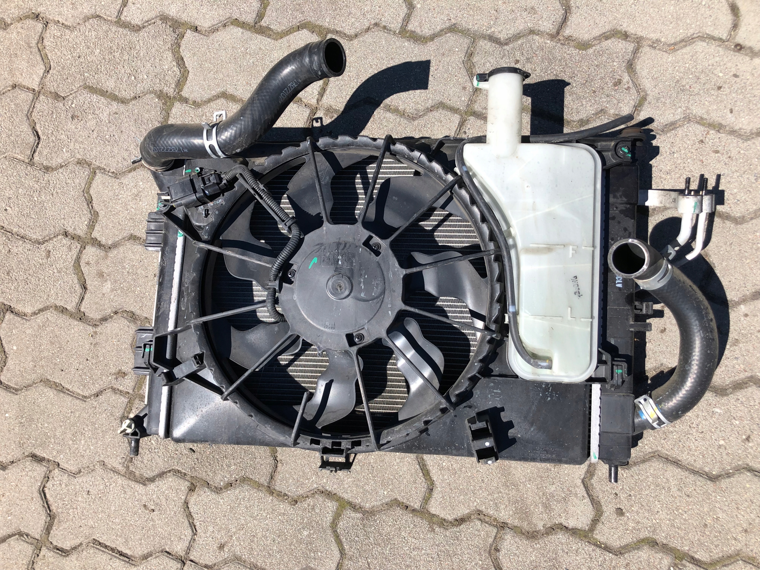 HYUNDAI I30 II LIFT 1.6 GDI CHŁODNICE PAS