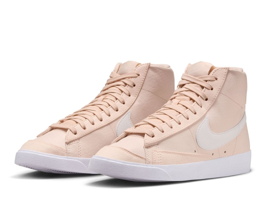 Nike Dámské Sportovní Tenisky S Bílou Podrážkou, Kůže 38,5 U2B