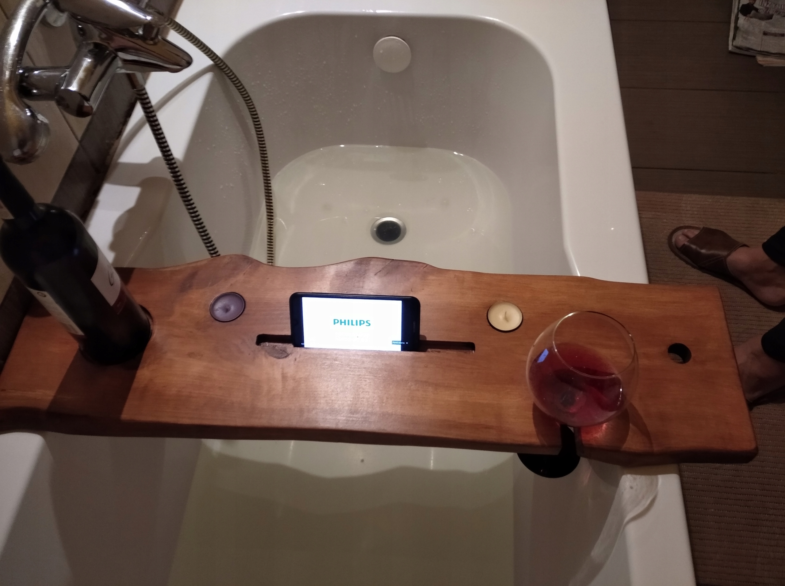 Deska na wanne pòłka telefon tablet prezent