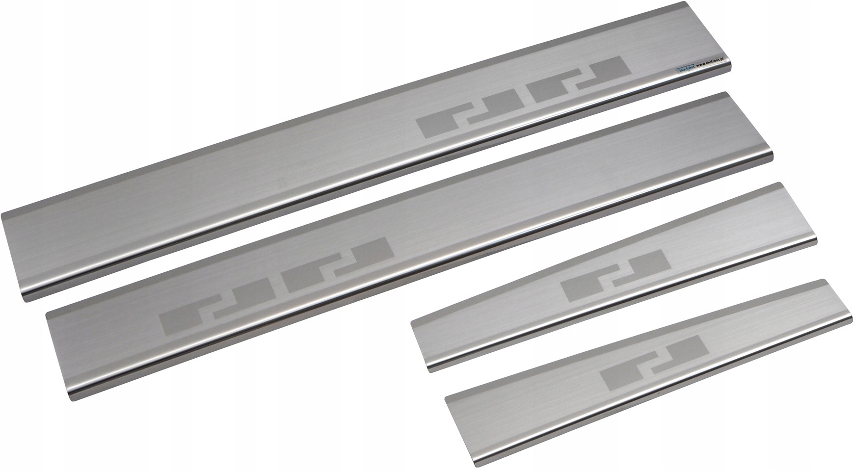 Dacia Duster II 2017 – Ochranné Kryty Prahů Prahových Lišt