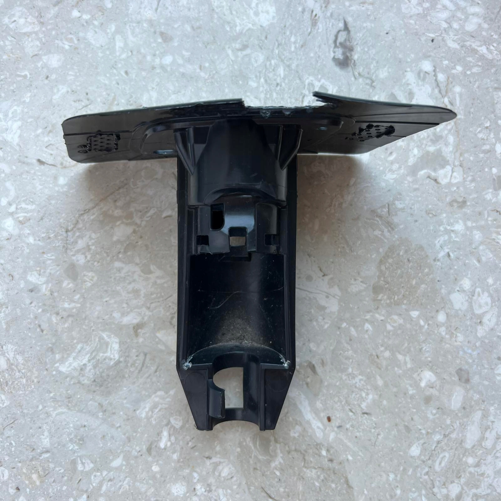 VOLVO XC60 II R-design 2021-> bracket sprysku lights right front 32234939